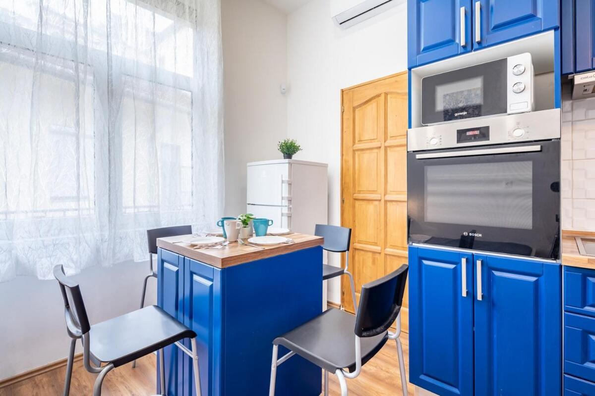 Apartment Star House In The